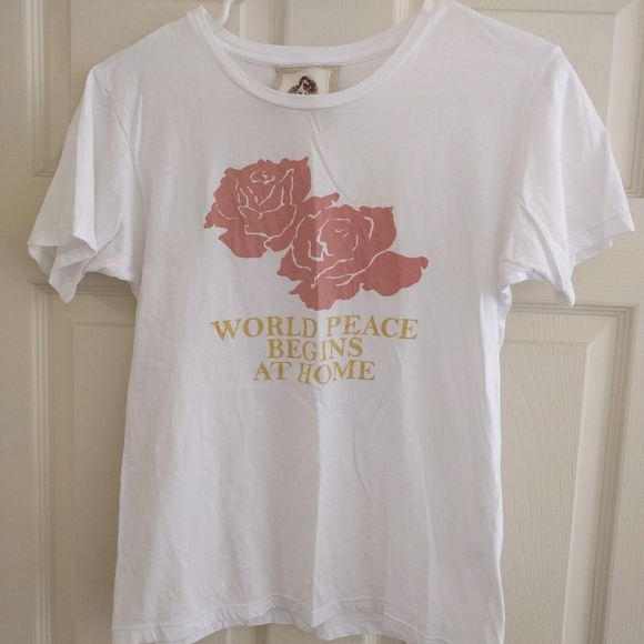 ❤️SOLD❤️ Chasing Unicorns Peace Tee medium - Picture 2 of 3